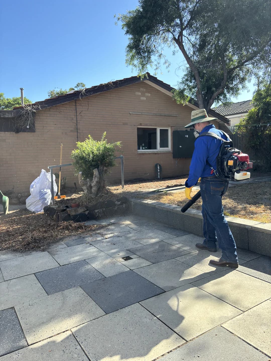 Professional pressure washing Fremantle