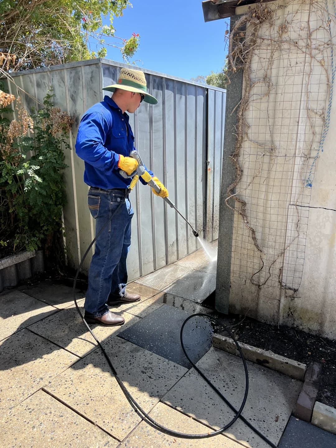 Roof cleaning moss removal Perth