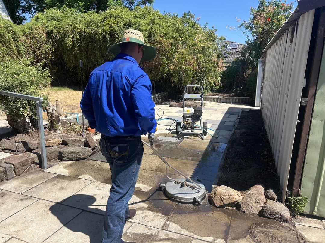 Concrete driveway cleaning Fremantle